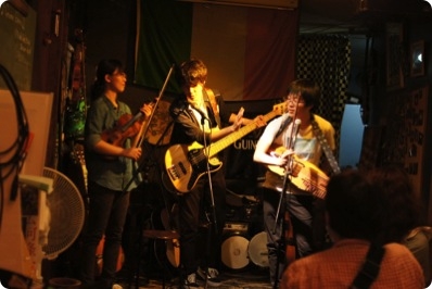 ゆるい感じのMC